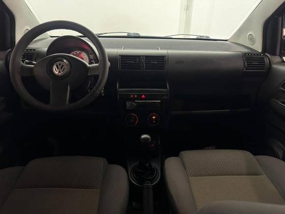 VOLKSWAGEN FOX 1.0 MI 8V FLEX 2P MANUAL VOLKSWAGEN FOX 1.0 MI 8V FLEX 2P MANUAL